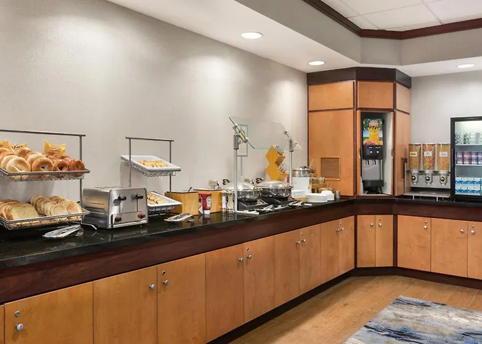 Fairfield Inn & Suites Jacksonville West/Chaffee Point